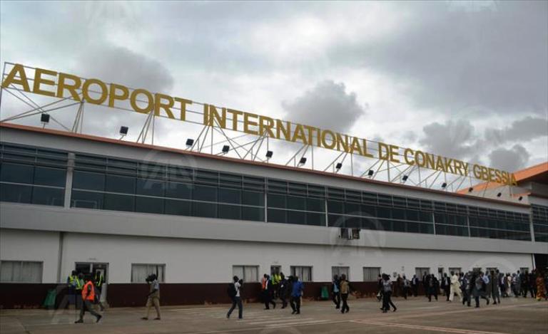 Grève à l’aéroport de Conakry : L’USTG abandonnée par la SOGEAC !
