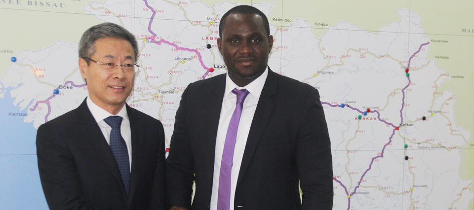 Ministère des Travaux publics : le nouvel Ambassadeur de Chine en Guinée reçu par Moustapha Naïté