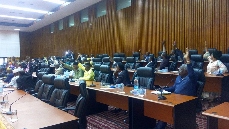 Adoption du nouveau code civil : l’Assemblée Nationale approuve la monogamie avec ses dérogations !