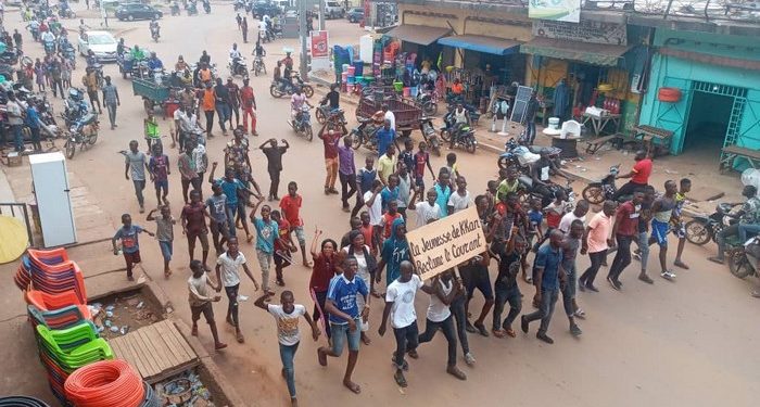 Manque de courant à Kankan: des jeunes en colère contre EDG