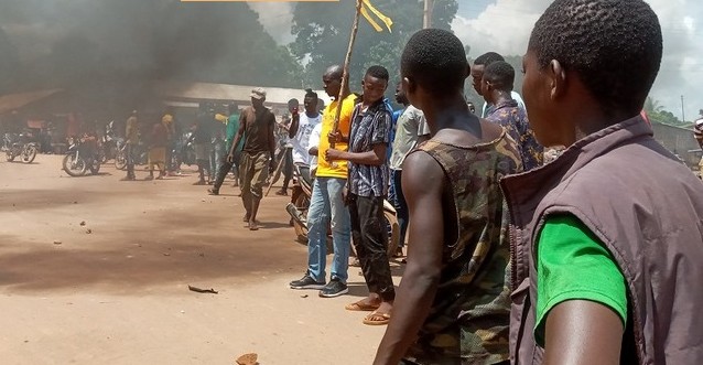 Kankan : un présumé voleur de moto lynché par une foule en colère