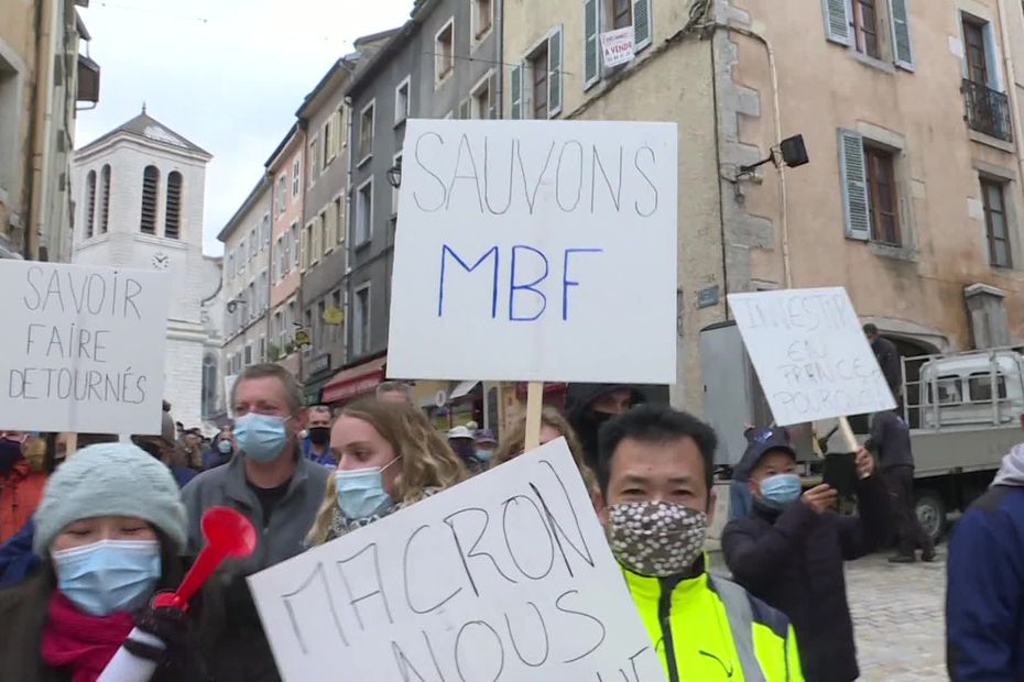 Saint-Claude : direction, syndicats et salariés de MBF Aluminum manifestent pour “sauver les emplois”