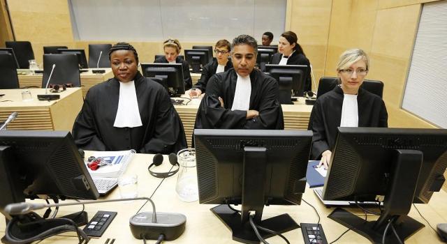 Situation au Kenya : Paul Gicheru se rend pour subornation présumée de témoins de la CPI