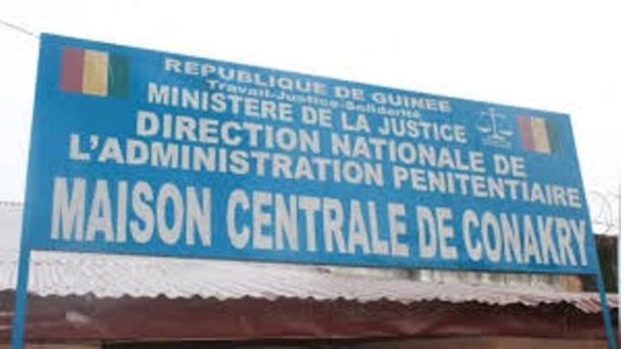Maison centrale de Conakry : Des détenus politiques entament une grève de la faim