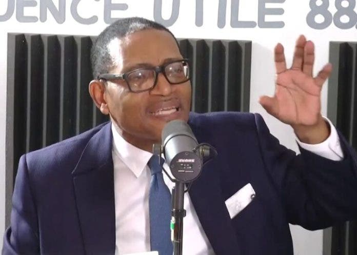 TNT : la RDC menace de déconnecter 111 chaînes non en règle