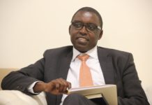 Le guinéo-américain Mahmoud Bah , PDG de MCC, parle de son institution