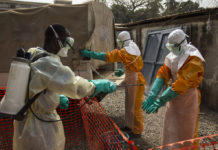 Ebola : six pays placés en « alerte urgente » après l’apparition de foyers en RDC et en Guinée (OMS)