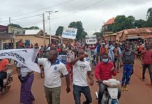 Fausses promesses du régime Condé : les jeunes de Siguiri dans la rue !