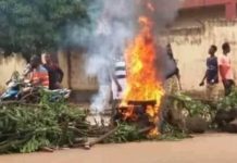 Kankan : les jeunes dans la rue contre l’interdiction des prières nocturnes
