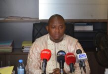 Guinée : Charles Wright annonce des poursuites contre Aboubacar Soumah et l’artiste Djani Alfa