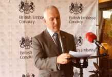 Transition pacifique pour des élections crédibles : Le Royaume-Uni apporte son soutien à la Guinée !!