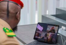 Guinée: Le Col. Doumbouya invite les Ministres à éviter la personnalisation et la politisation de l’Administration !