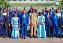 Guinée : Gel des comptes bancaires, Passeports, voitures de services retirés et interdictions faites aux anciens Ministres de quitter la Guinée (communiqué)